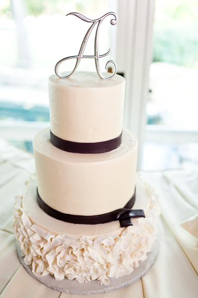 Sugarbee sweets wedding cake 