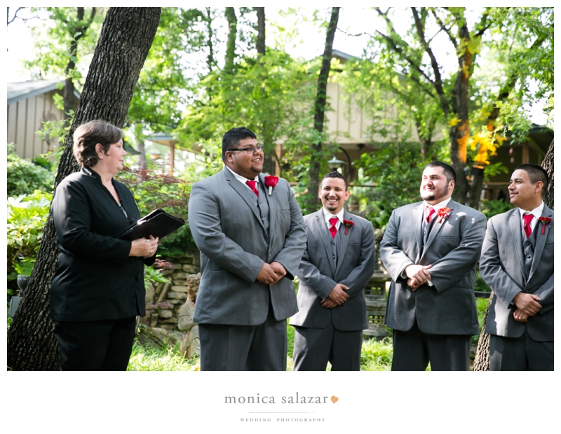outdoor garden wedding in fort worth texas at a & m gardens by fort worth wedding photographers and photography